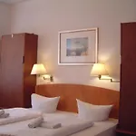 Restaurant Toscana 3* Νάουμπουργκ